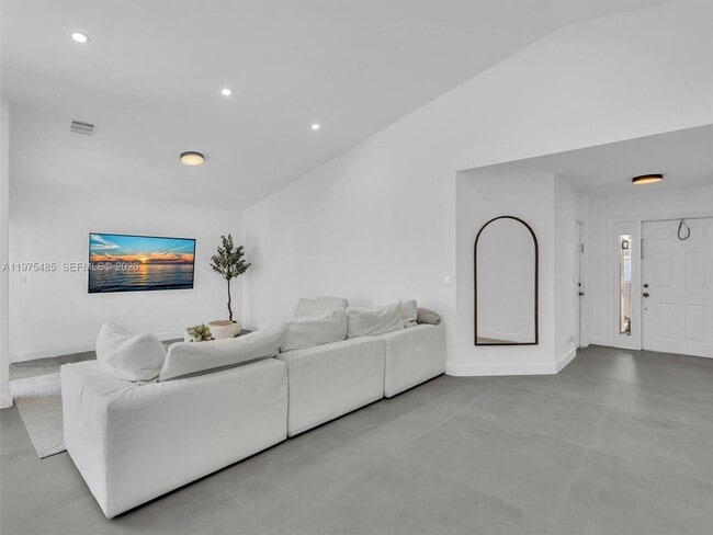 Photo - 4962 SW 32nd Way