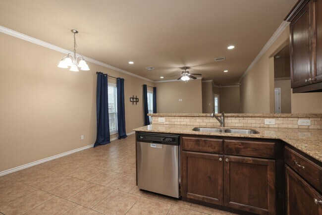 Photo - 3110 Claremont Dr