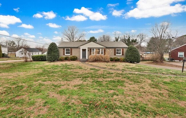 Photo - Great Location! Memorial Dr! Beautiful 3 Bedroom 2 Bath Ranch over Unfinished Basement!!