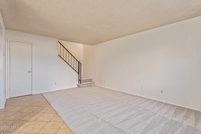 Photo - 5044 N 40th Ave