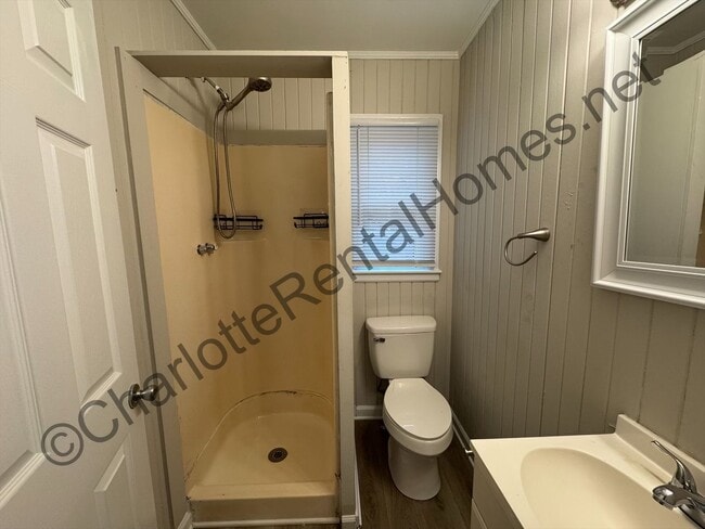 Photo - Brick Ranch home Convenient location