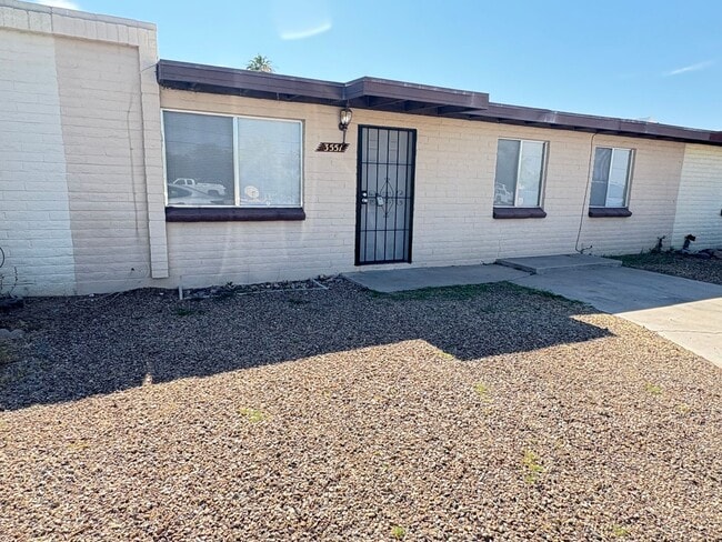 Building Photo - $799 MOVE IN SPECIAL!! Beautiful 3 bedroom, 2 bath Town Home Available!!!