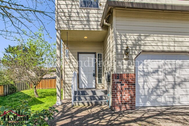 Photo - 13th 3131/3133- Rees Unit 3131