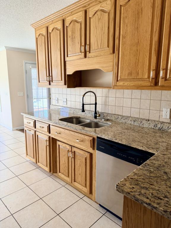 Photo - 103 Fieldstone Dr