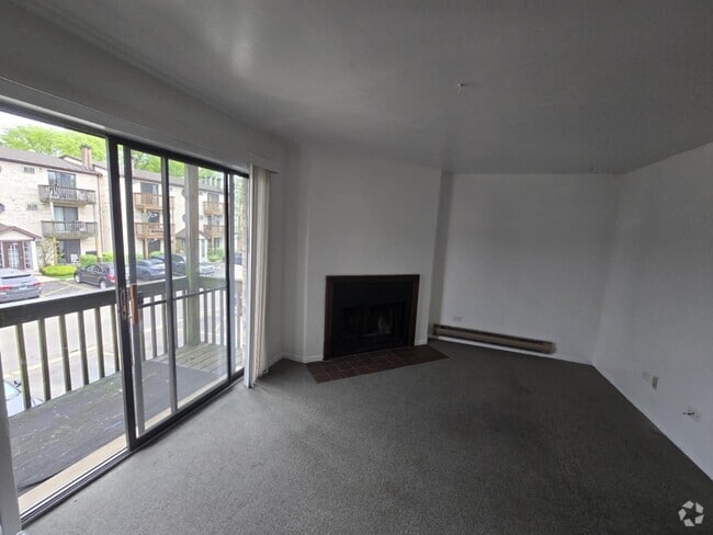 Building Photo - 1840 Goodwin Dr Rental