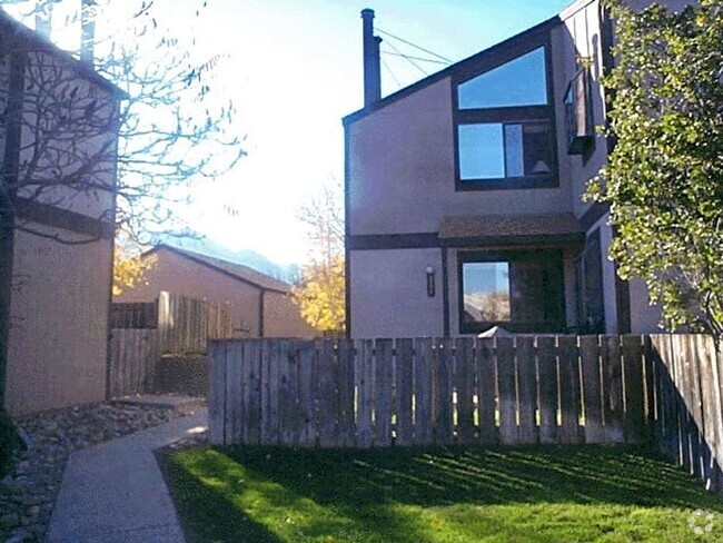 Building Photo - 2 Bedroom Condo in South Boulder!