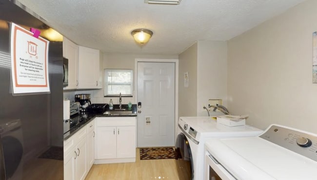 Photo - 3910 E Fern St