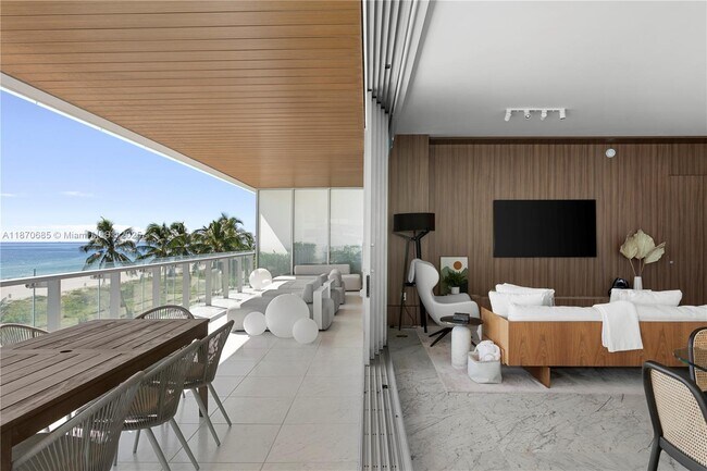 Photo - 5775 Collins Ave Unidad 503