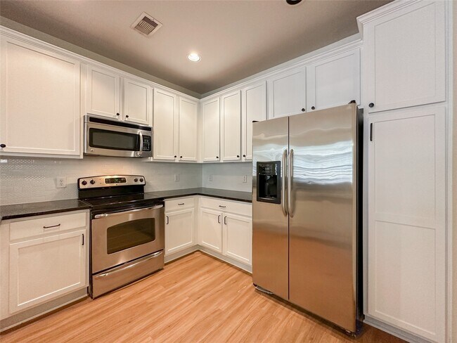 Photo - 3001 Murworth Dr Unit 1302
