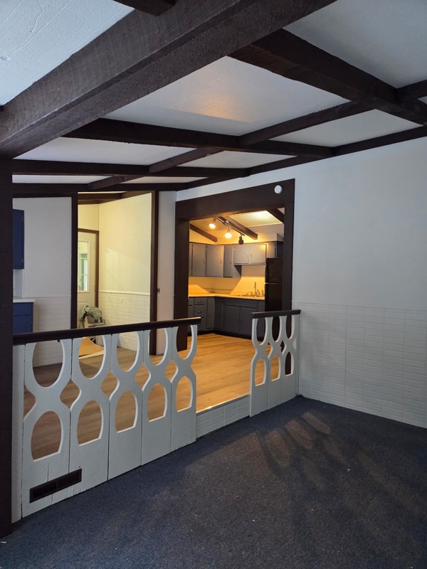 Photo - 309 W Main St Unidad B