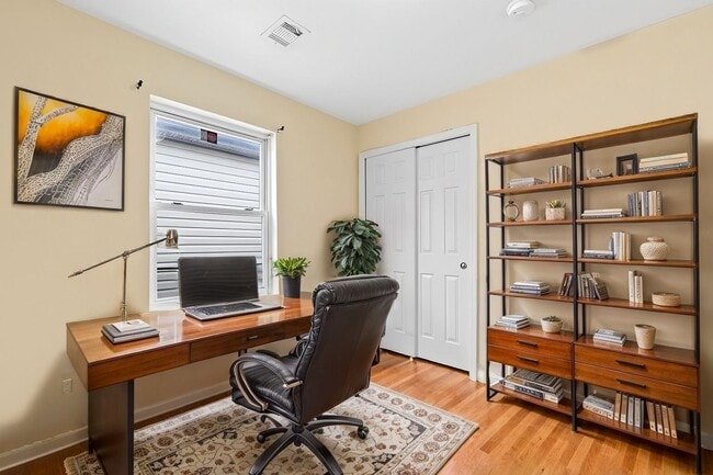 73 Woodlawn Ave