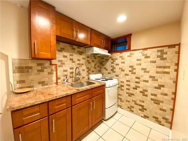 Photo - 241 Edwards St Apartment Unit LL