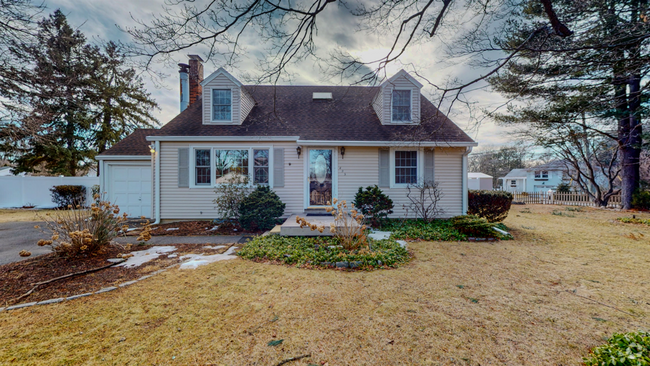 Building Photo - 4 Bedroom Single Family Cape Rental