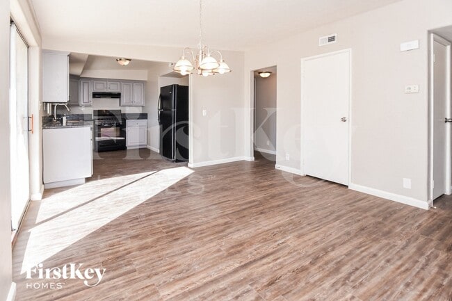 Photo - 2085 Palora Ave