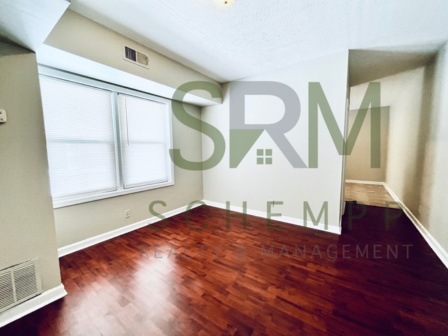 Photo - 307 Woodbine St Unit 3