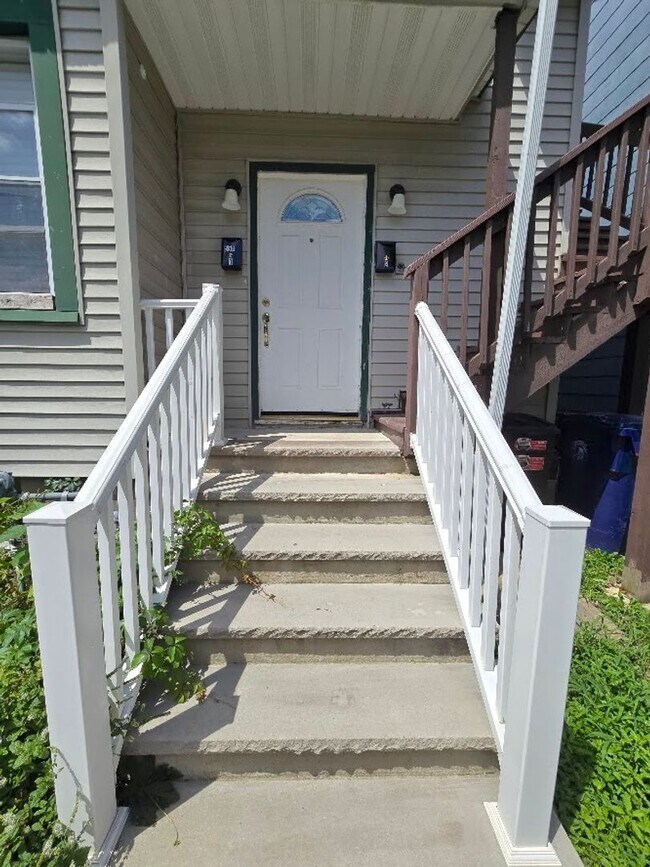 Photo - 559Groom1stfl&amp;2ndfl Unit 559Groom1stfl