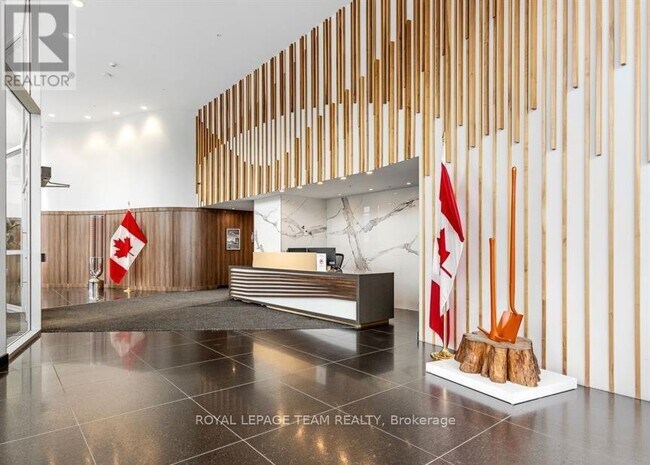 Photo - 805 Carling Ave Unité 1502