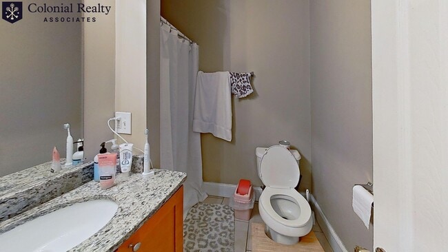 Photo - 76 Egmont St Unit 3