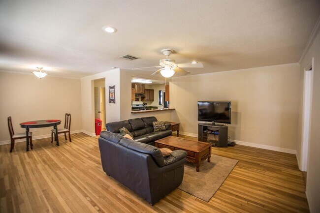 Photo - 3314 30th St