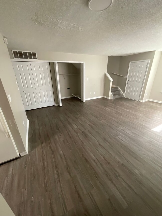 Photo - 3 Bed 1.5 Bath