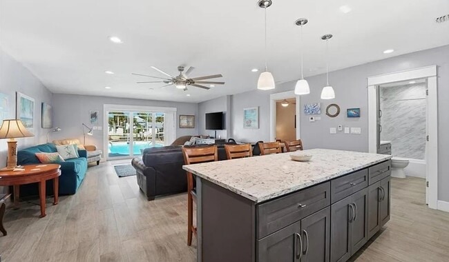 Photo - 4836 Esplanade St Unit B