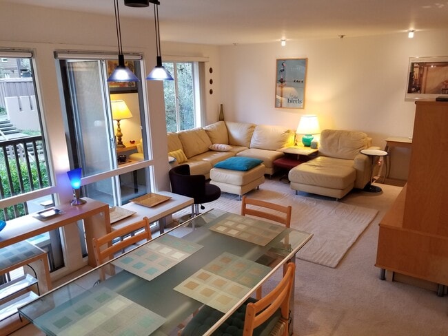 FULLY URNISHED Condominium - 72 Surrey Ln Unit 72 Surrey Lane
