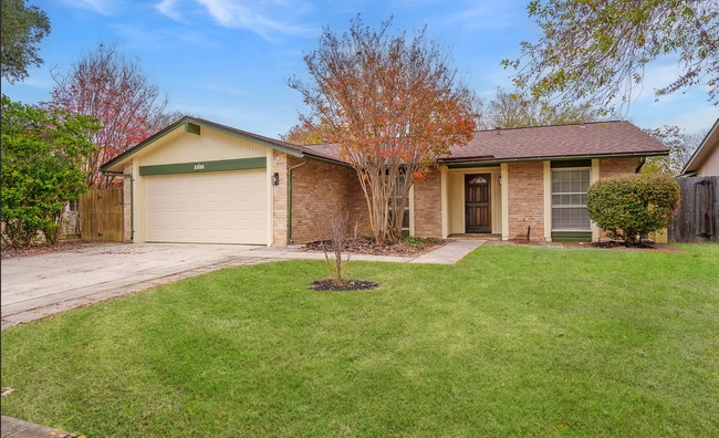 Photo - 8806 Thatch Dr