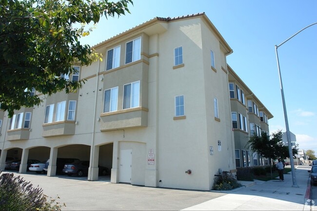 Plaza Grande Homes