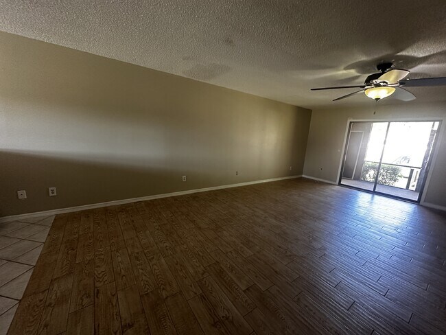 Photo - 11001 SE Sunset Harbor Rd