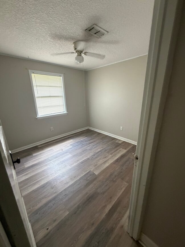 Photo - 105 Owen Acres Dr