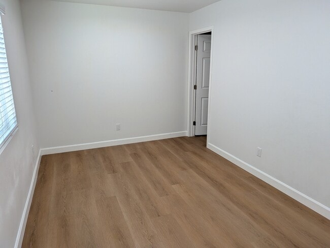 Photo - 10720 1/2 Charnock Rd