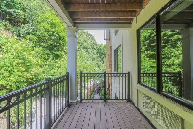 Building Photo - The Infinity Luxury Residences. Unit 523