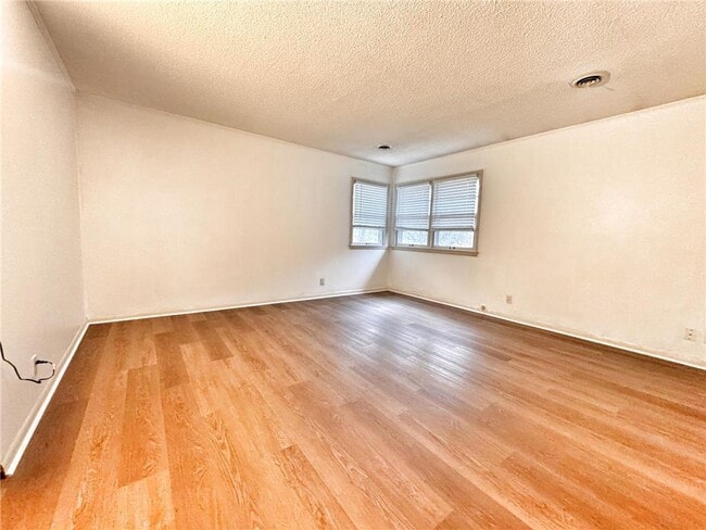 Photo - 3518 Druid Ln