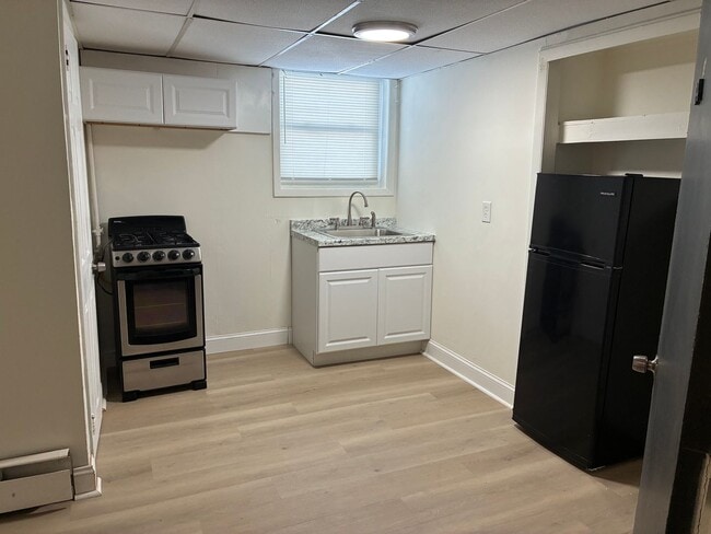 Building Photo - Congress Court Studio - Lansdowne, PA Unit B4