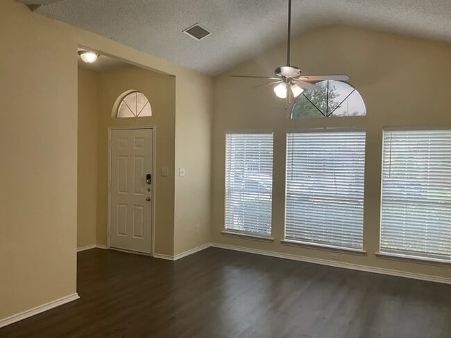 Photo - 6312 Fern Meadow Dr House