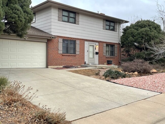 Spacious Home in South Boulder - Spacious Home in South Boulder