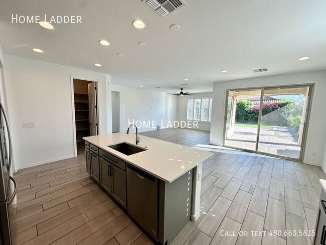 Photo - 22833 E Marsh Rd