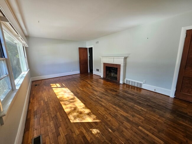 2309 Camellia Dr