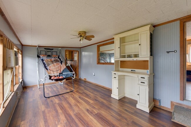Photo - 145 Sunflower Ct