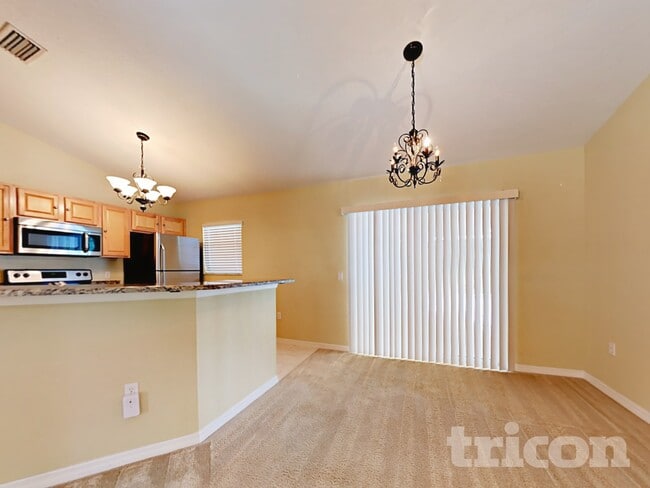 Photo - 2215 3rd Ave E