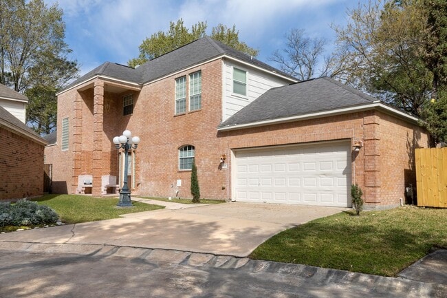 Building Photo - 9230 Rouge Cir