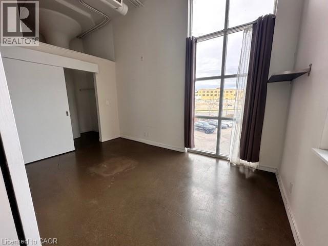 Photo - 410 King St W Unit 213