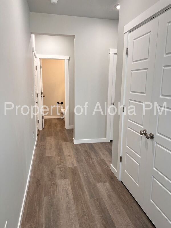 Photo - 1797 S Grayling Ave