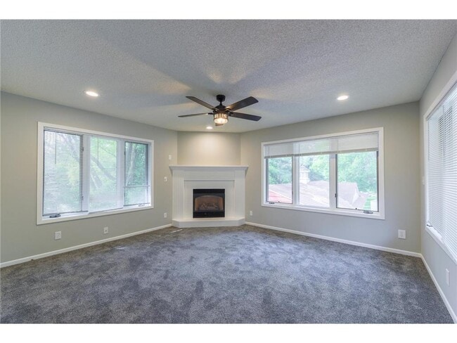 Photo - 11020 W River Rd