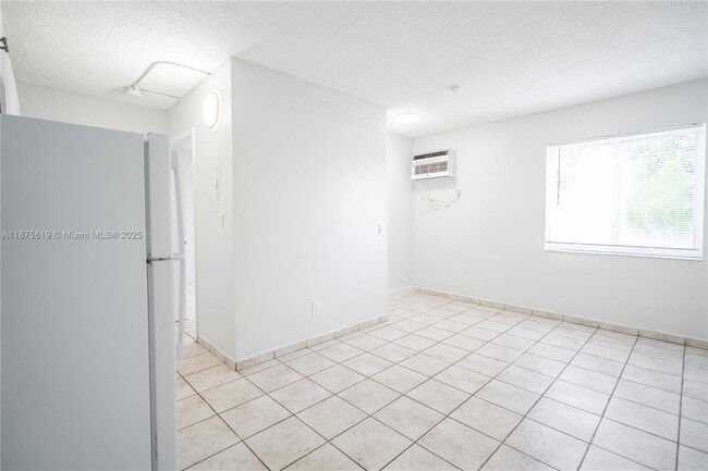 Photo - 6650 Miller Dr Unit 4