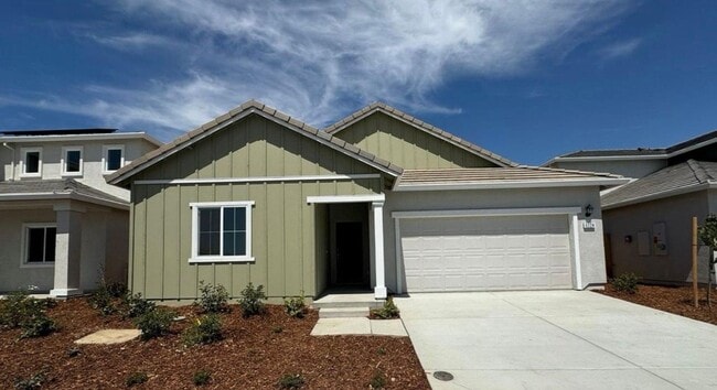 Building Photo - BRAND NEW (Solar) 4/2 w/Massive Backyard Roseville! *Please read entire ad for viewings!!