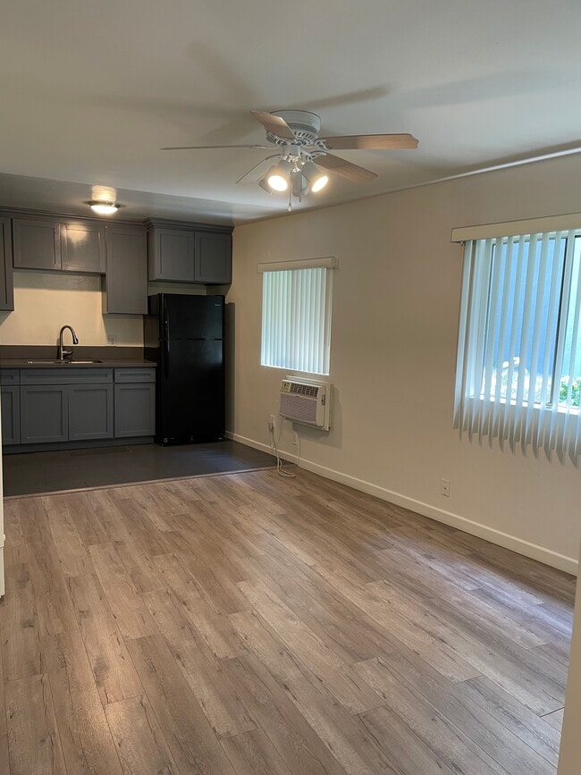 Westwood Plaza Apartments
