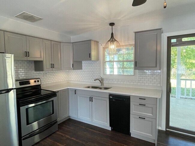 Photo - 1412 Tuscarora Dr