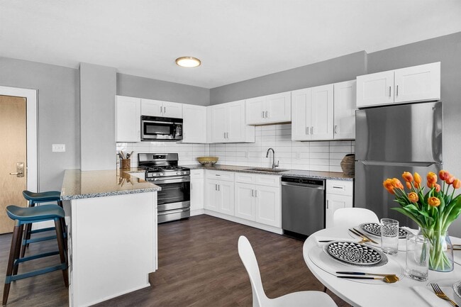 Photo - University East Apartments