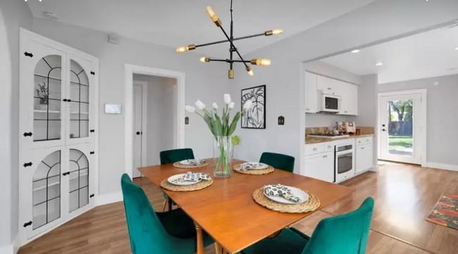 Photo - 5230 15th Ave